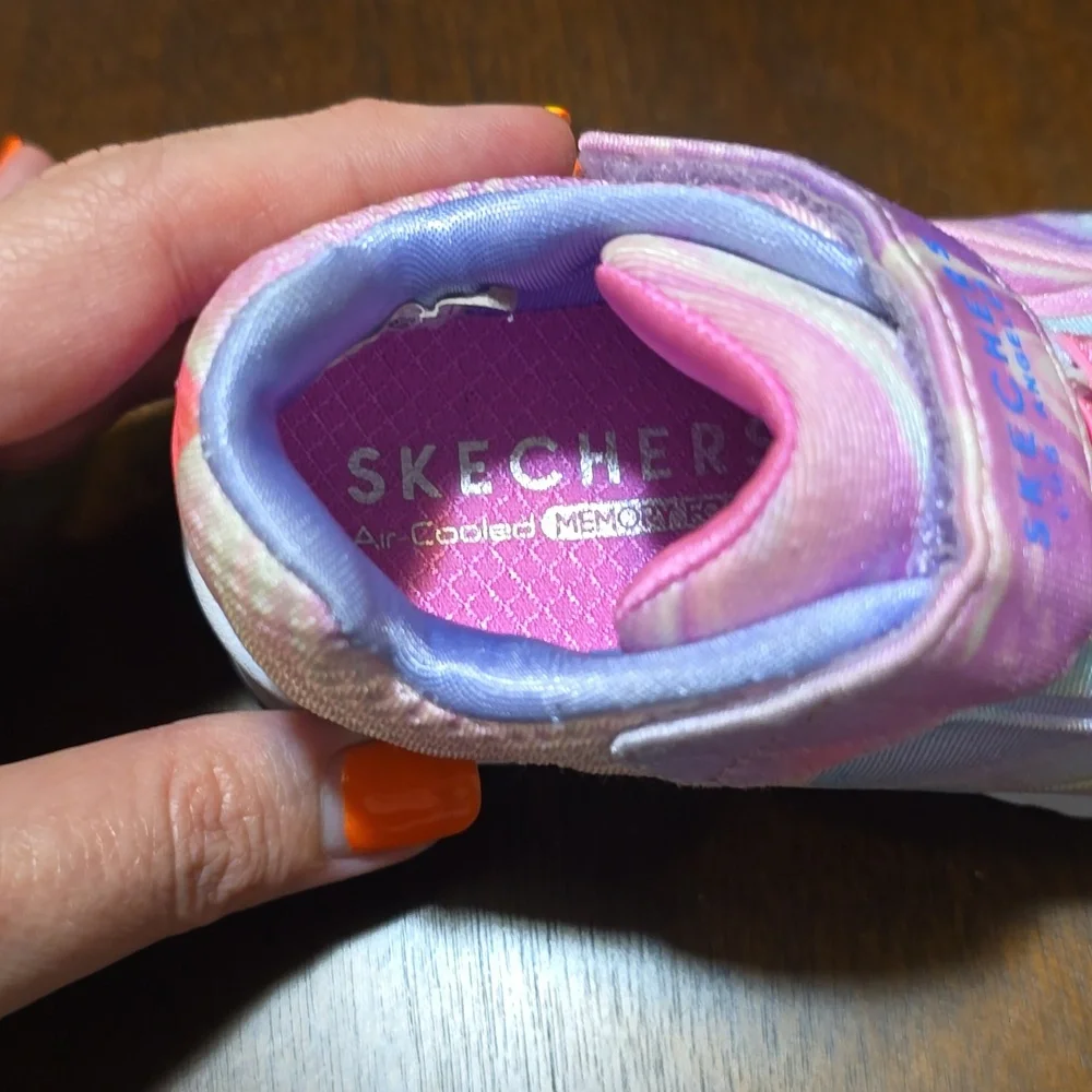 Skechers Rainbow Sneakers Size 6‎